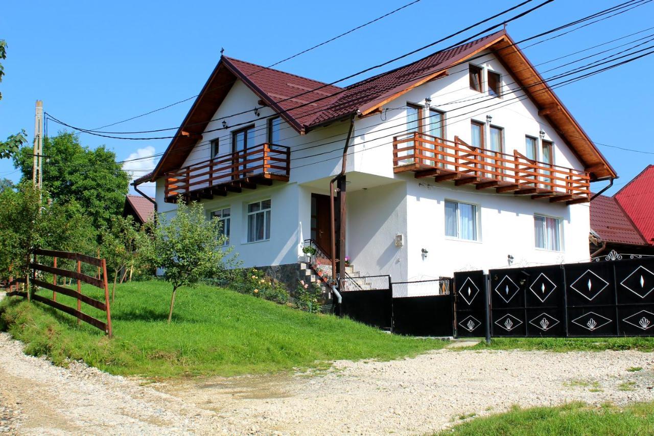 Milea'S Guesthouse برانْ المظهر الخارجي الصورة
