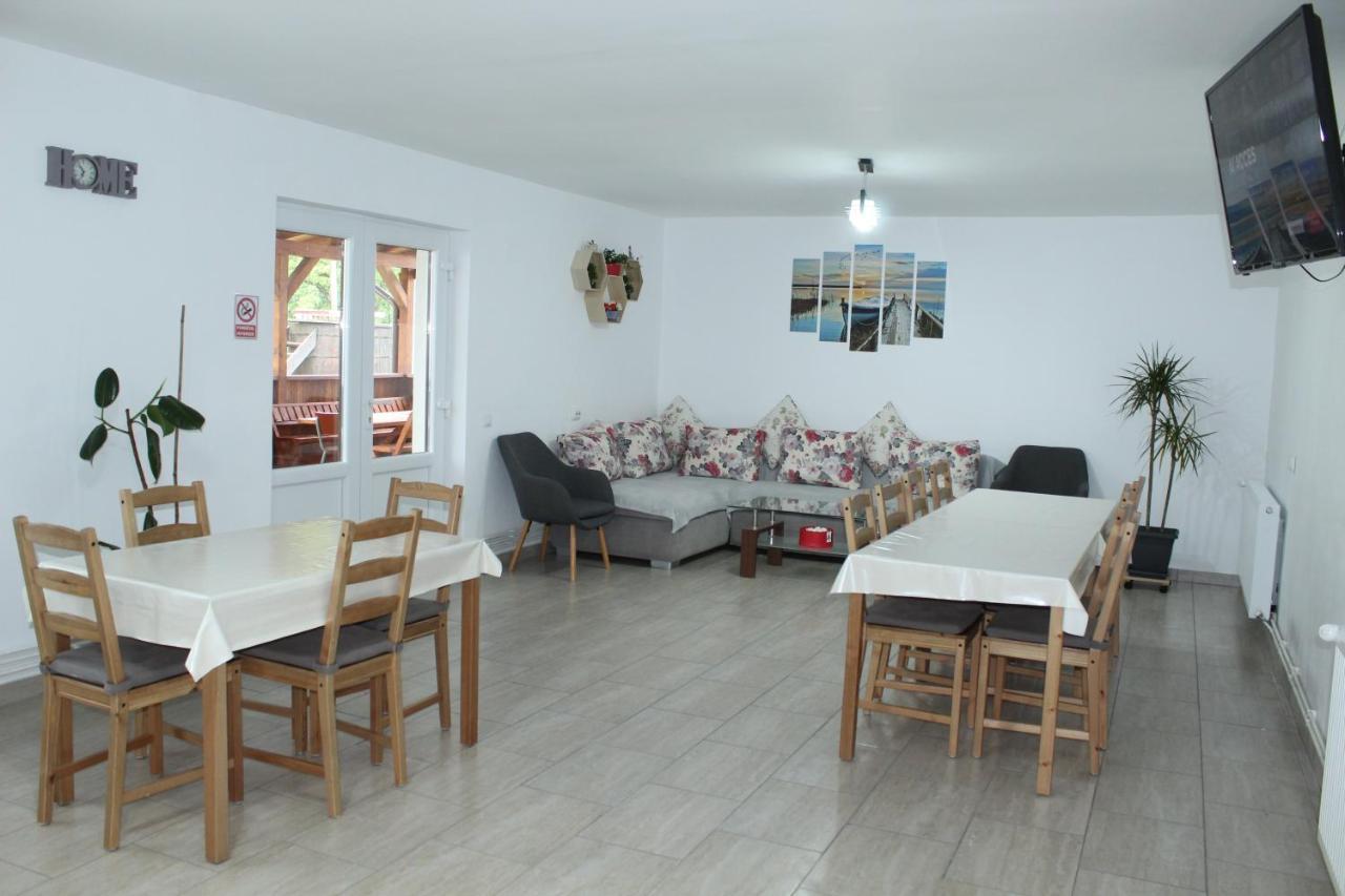 Milea'S Guesthouse برانْ المظهر الخارجي الصورة