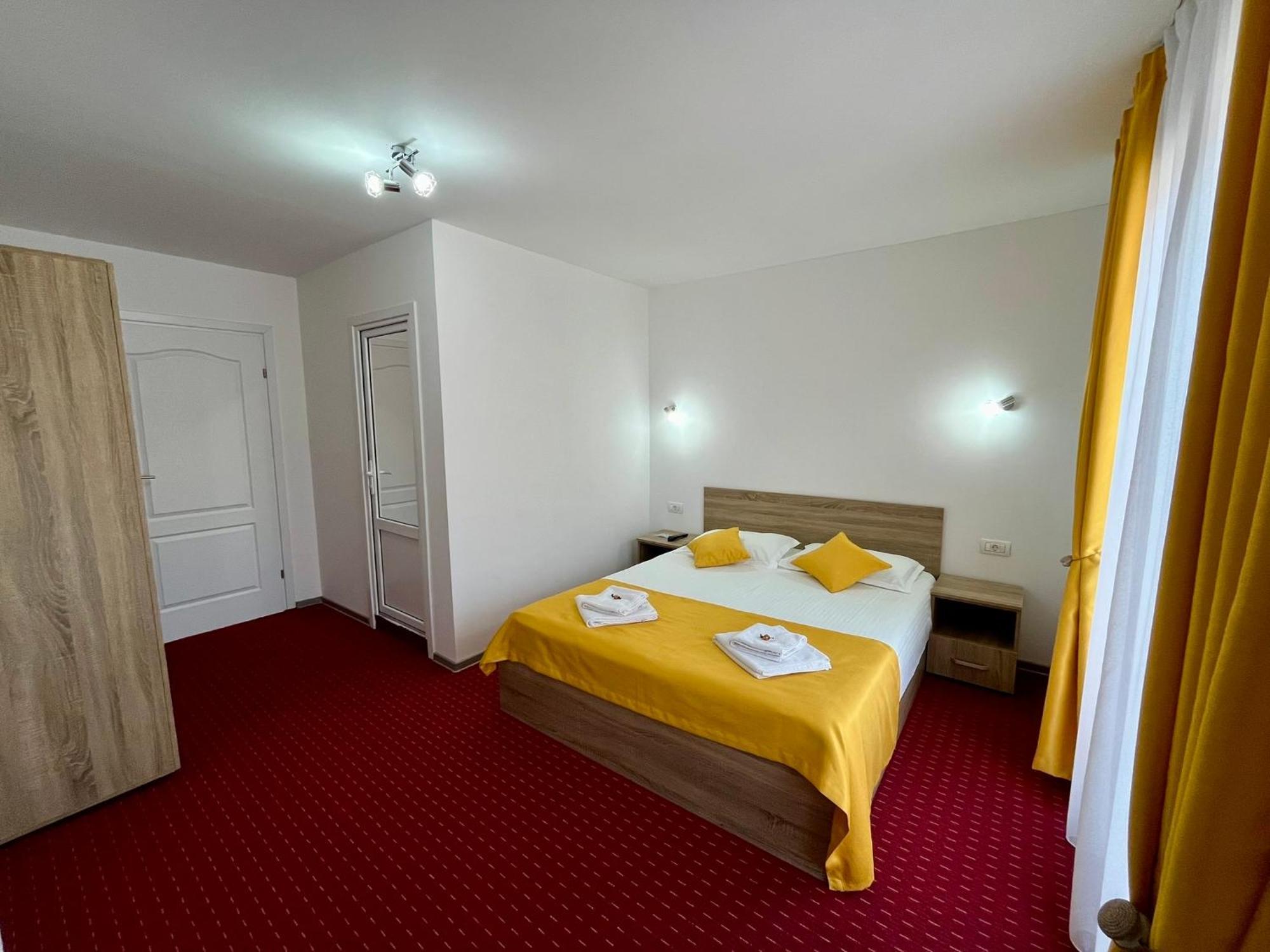 Milea'S Guesthouse برانْ المظهر الخارجي الصورة